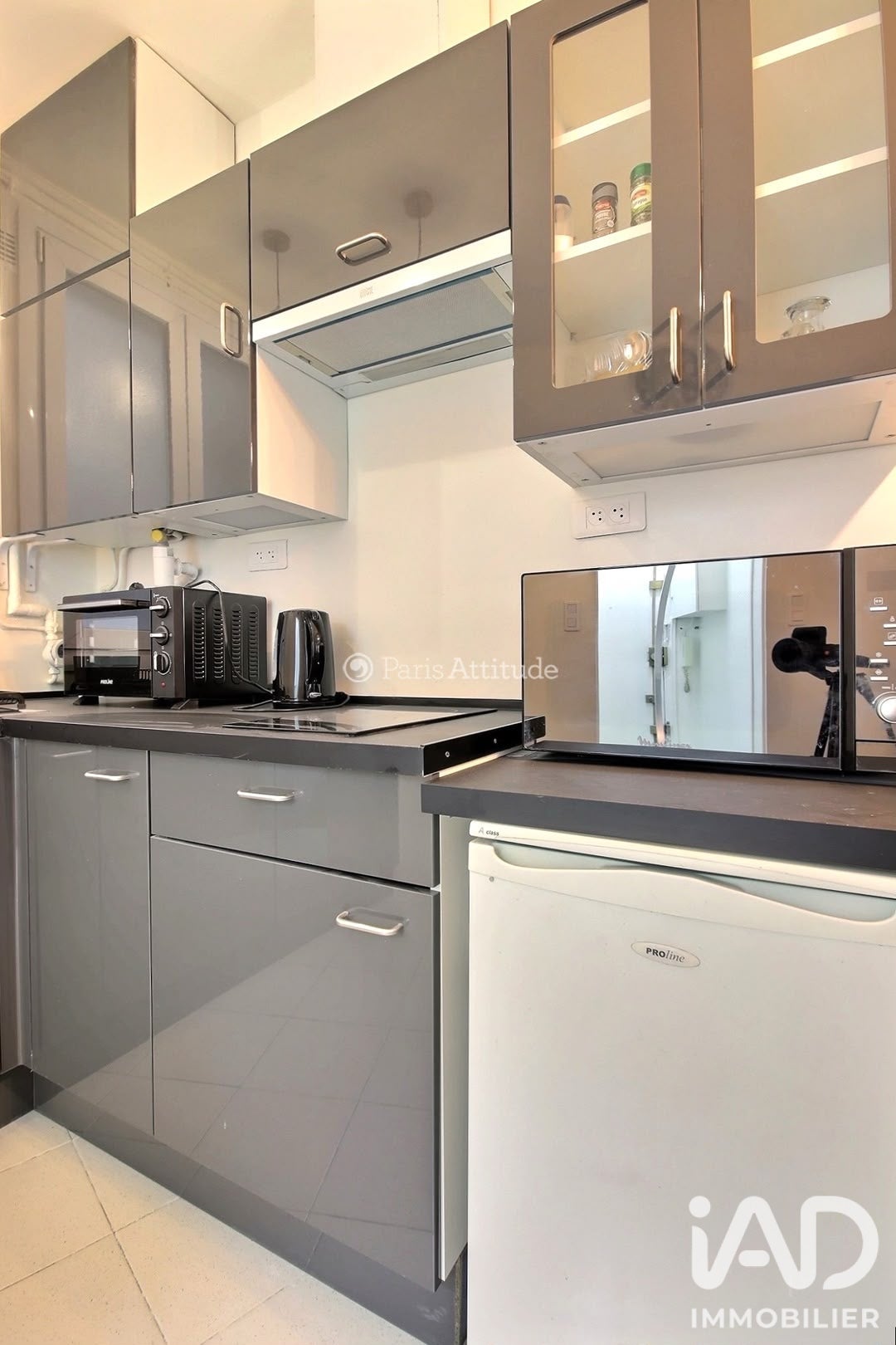 Flat Rue Louis Blanc in Paris