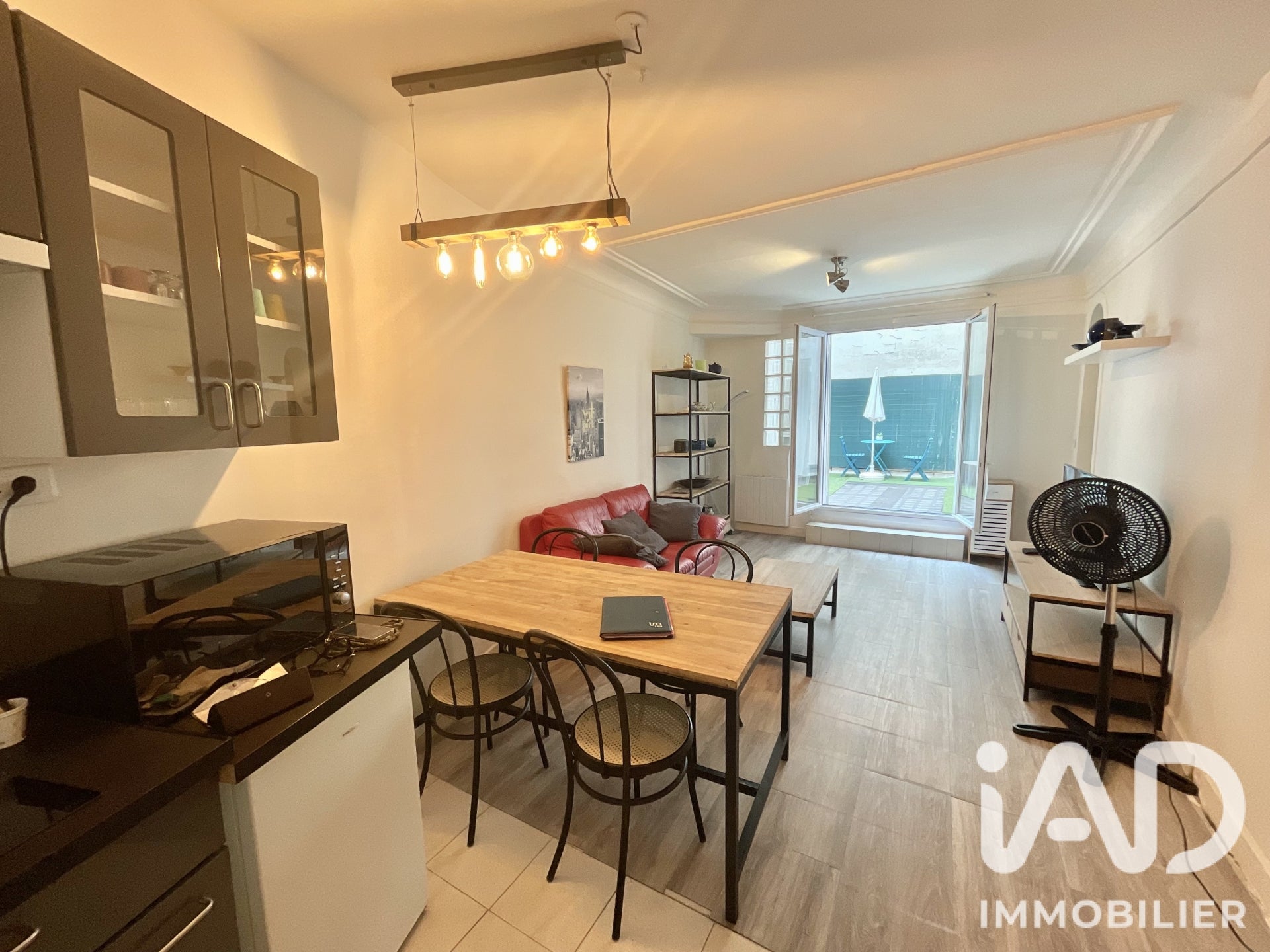 Appartement Rue Louis Blanc à Paris