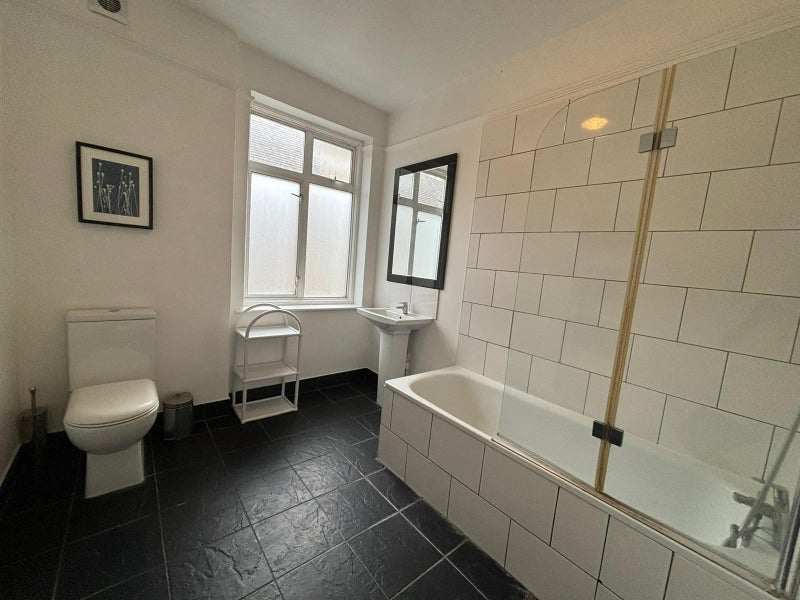 Room Troutbeck Road in Greater London