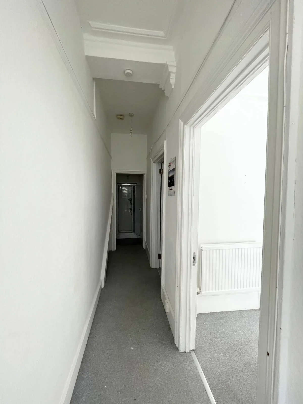 Flat Canning Crescent in Greater London