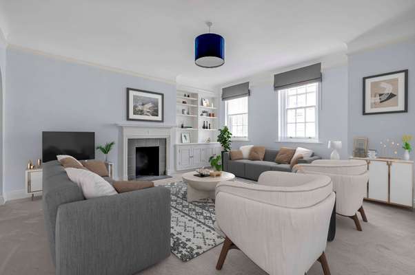 Flat Mallord Street in Greater London