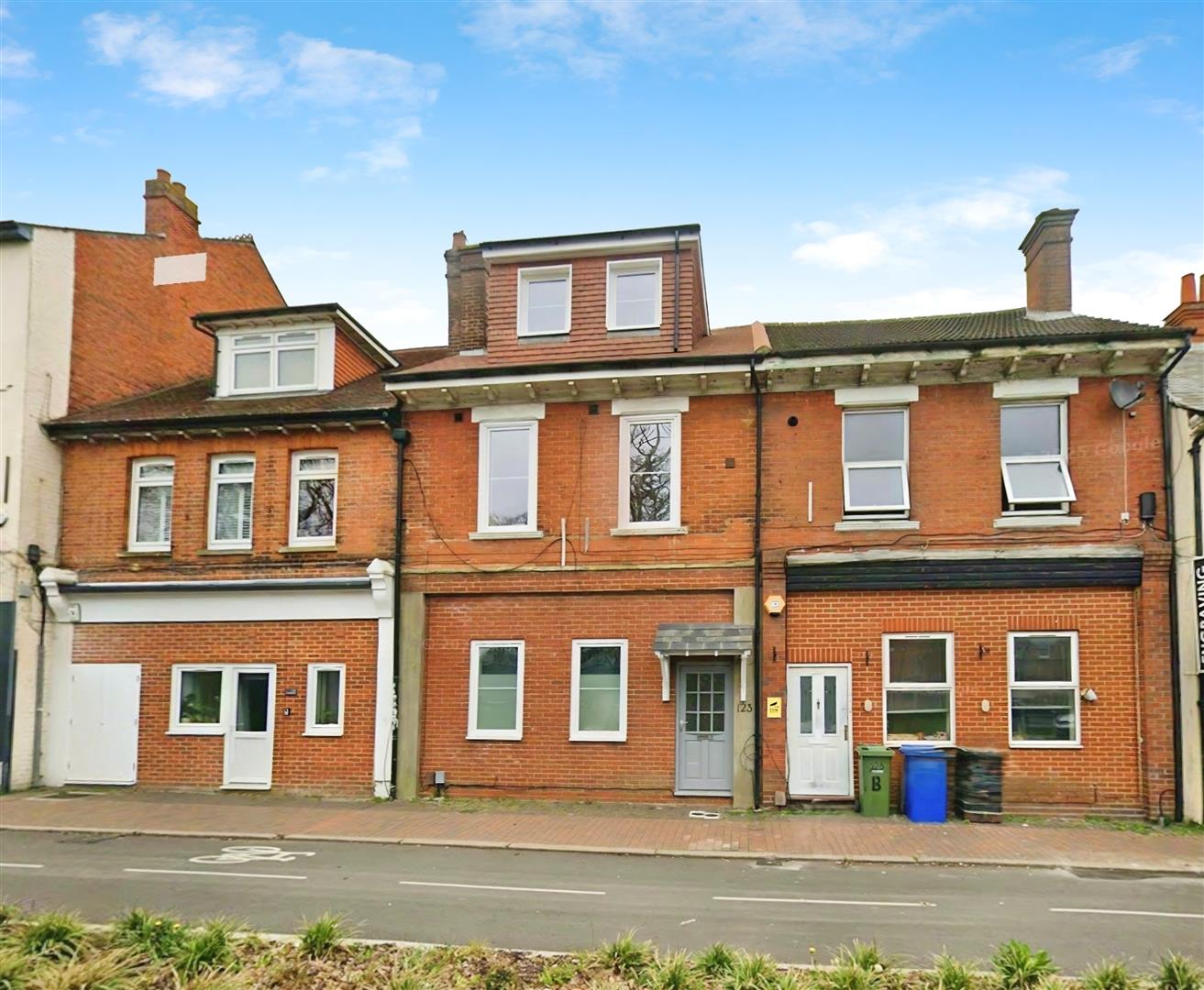 Flat Lynchford Road in Rushmoor