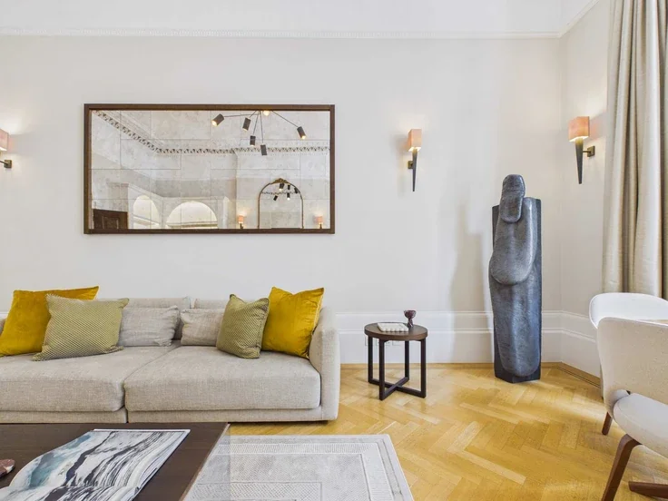 Flat De Vere Gardens in Greater London