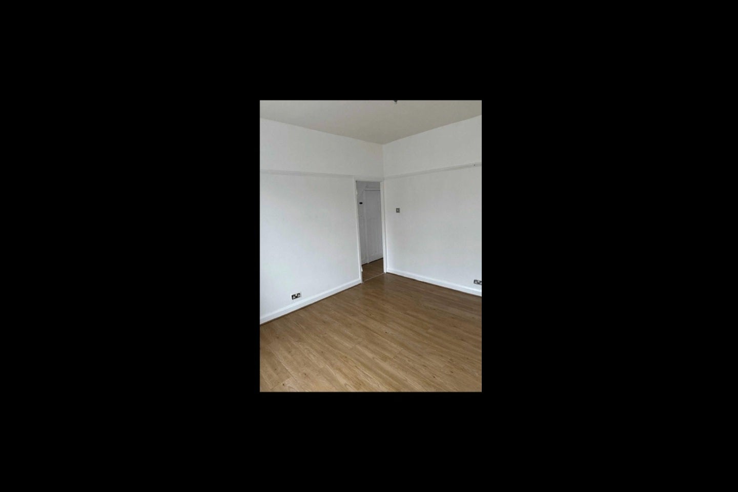 House Chailey Avenue in Greater London