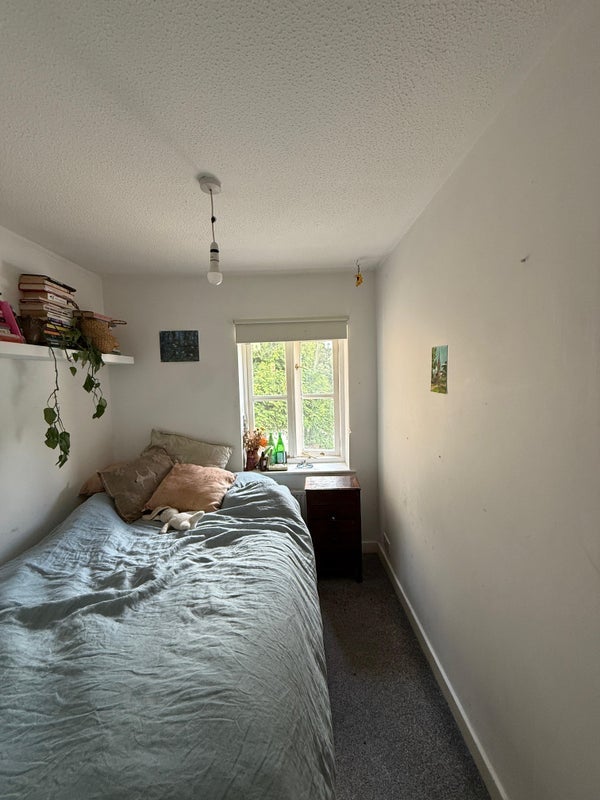 Room Royal Close in Greater London