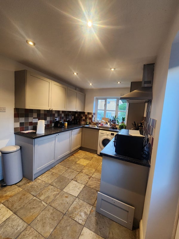 Room Royal Close in Greater London