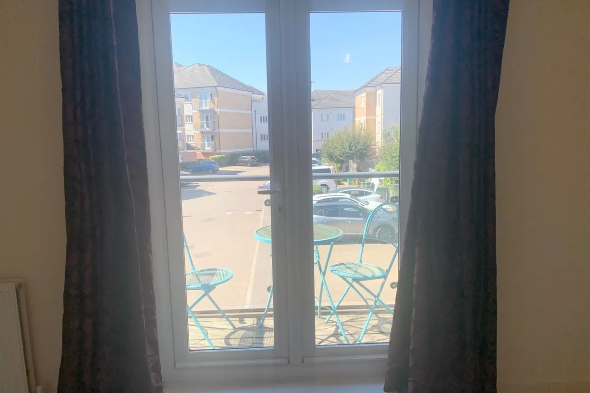 Flat Cezanne Road in Watford