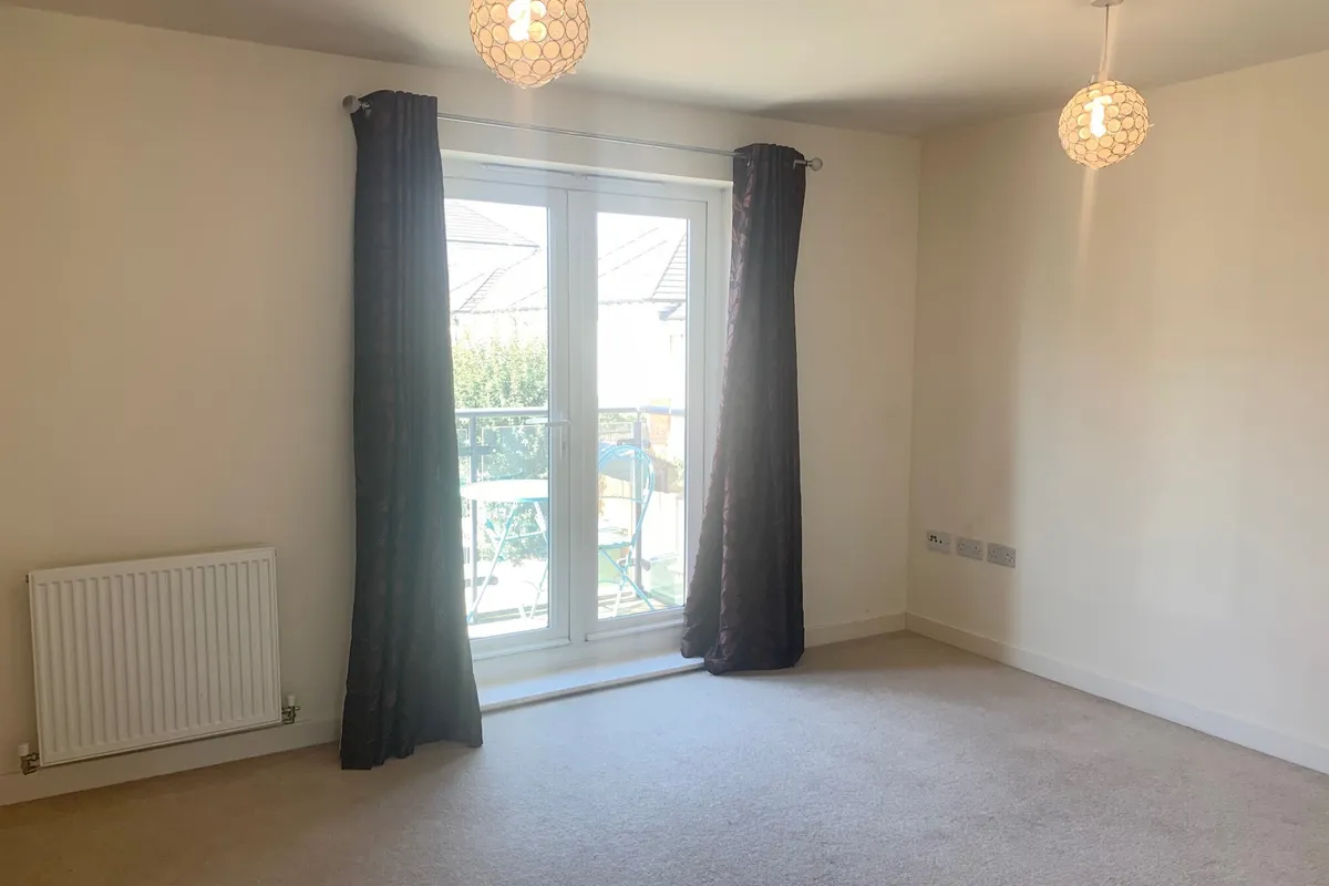 Flat Cezanne Road in Watford