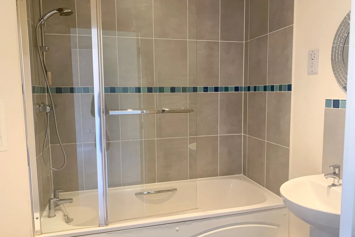 Flat Cezanne Road in Watford