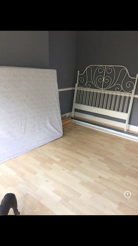 Room Copse Avenue in Greater London