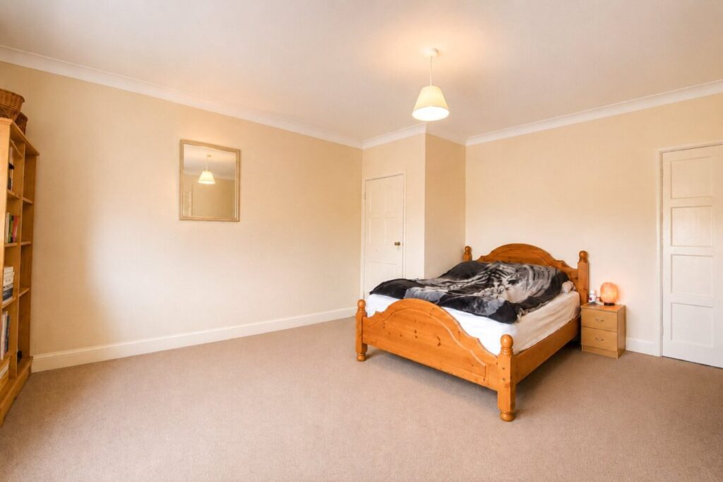 Flat Burghill Road in Bristol