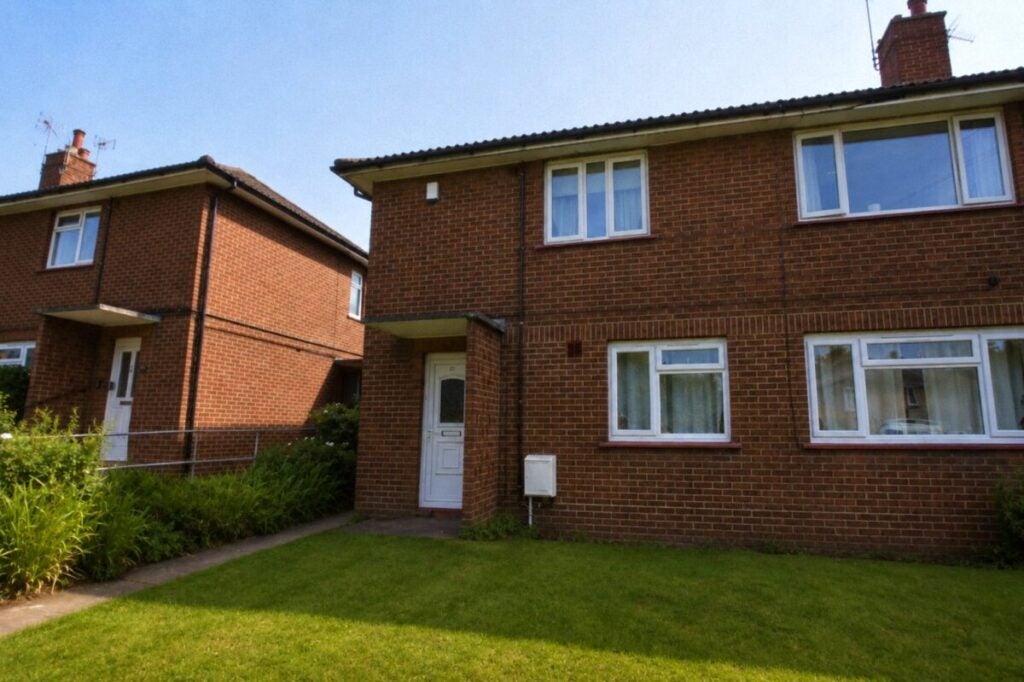 Flat Burghill Road in Bristol
