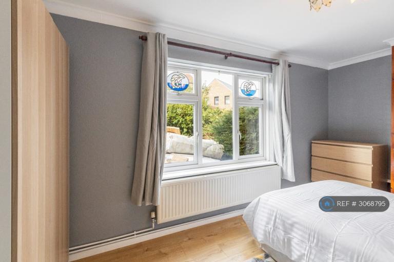 Room St Chad's Road in Tilbury