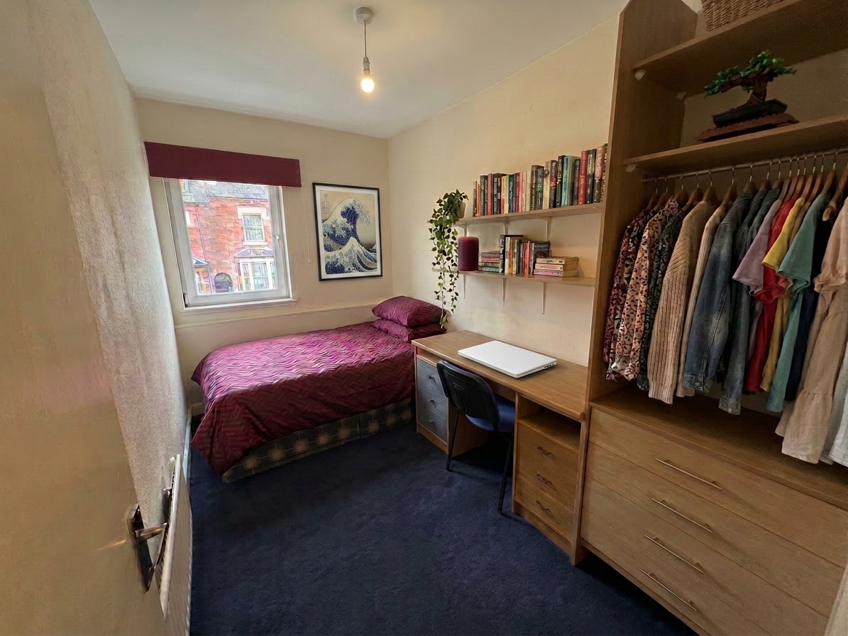 Room Croydon Road in Birmingham