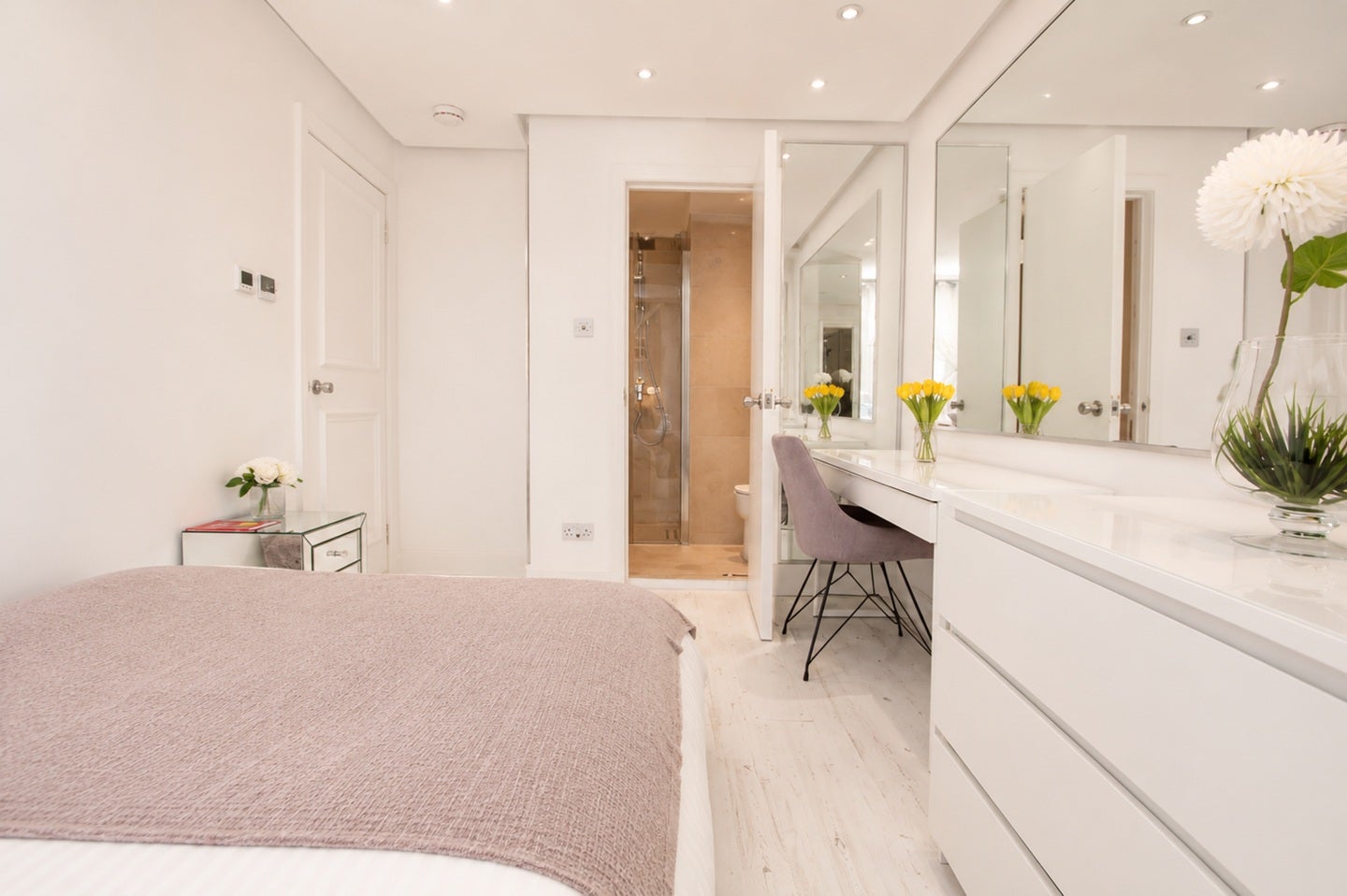 Room Westbourne Grove in City of Westminster