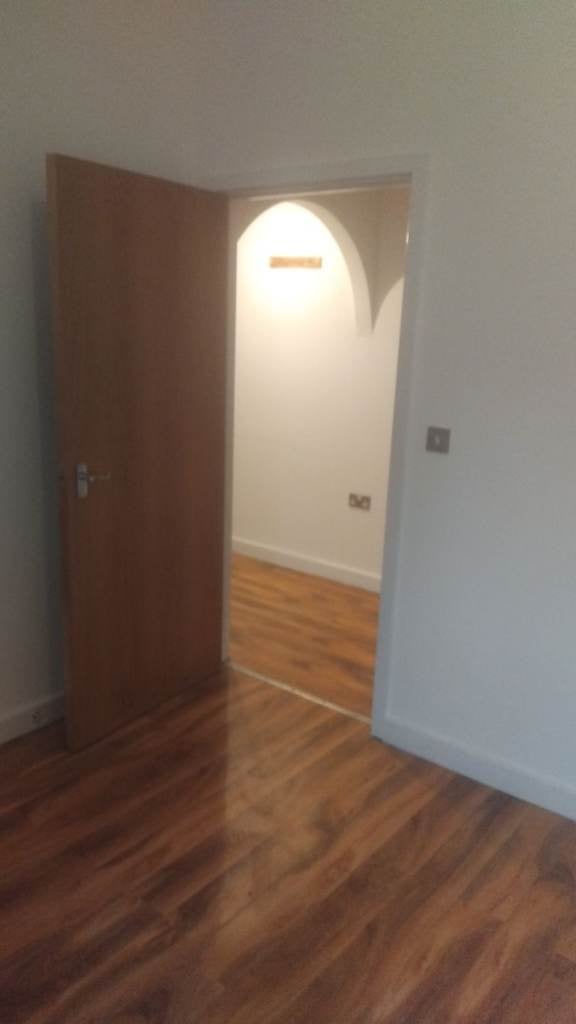 Room Miles Drive in Greater London