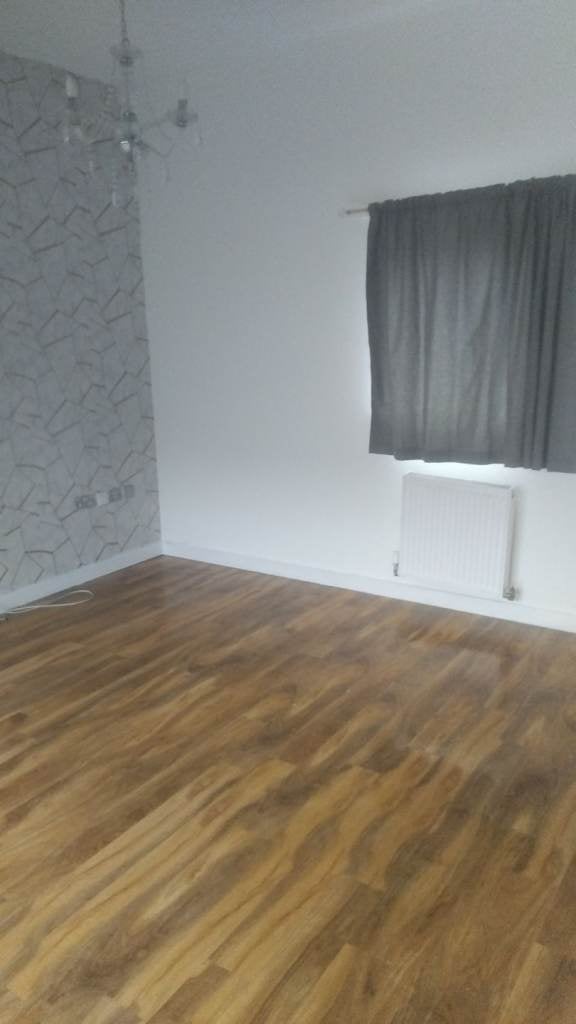 Room Miles Drive in Greater London