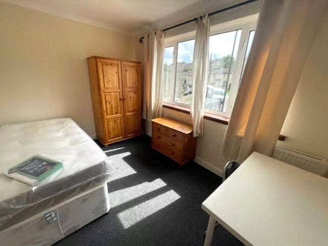 Room Ivy Avenue in Bath