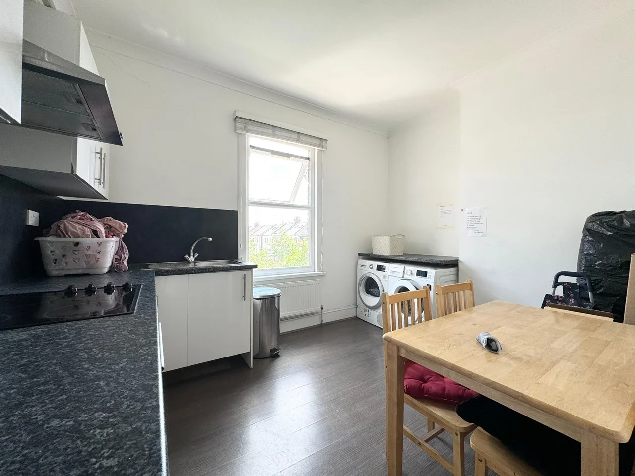 Flat Hornsey Park Road in Greater London