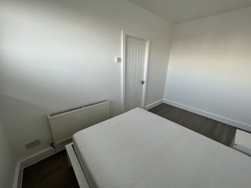Room Tanners Hill in Greater London