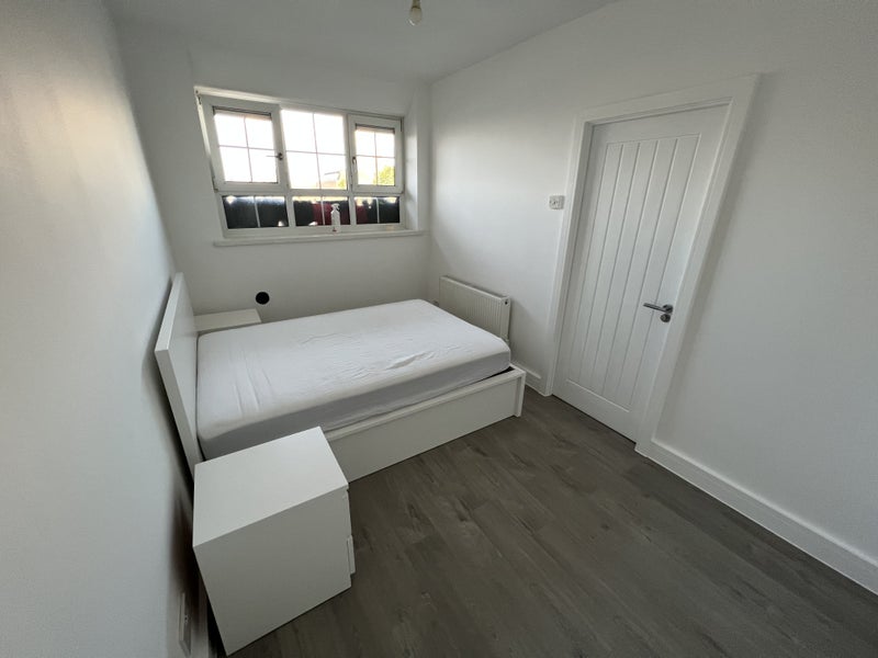 Room Tanners Hill in Greater London