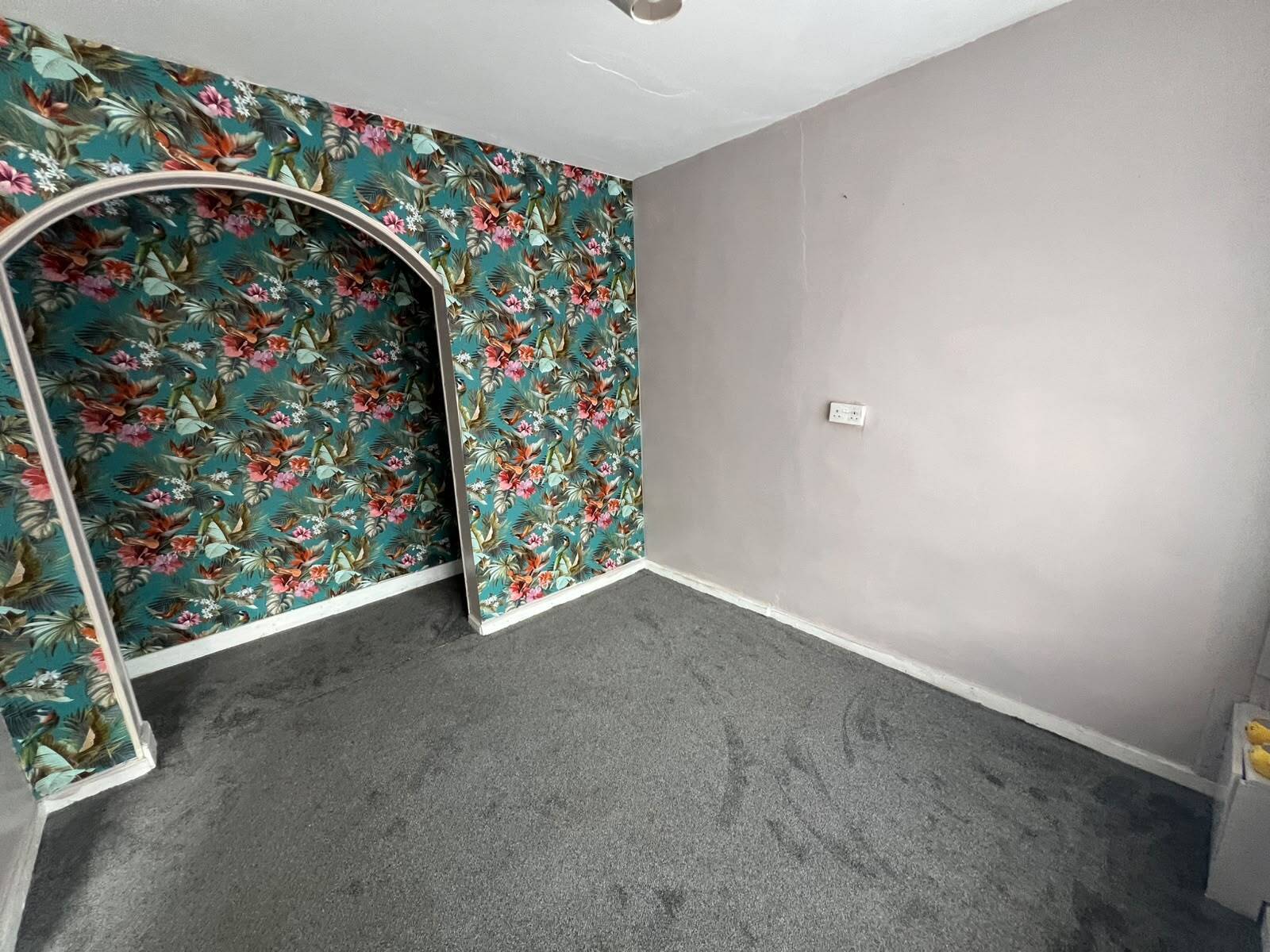 House Tintern Crescent in Bloxwich