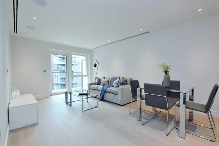 Flat Thurstan Street in Greater London