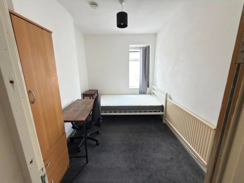Room Augusta Street in Cardiff