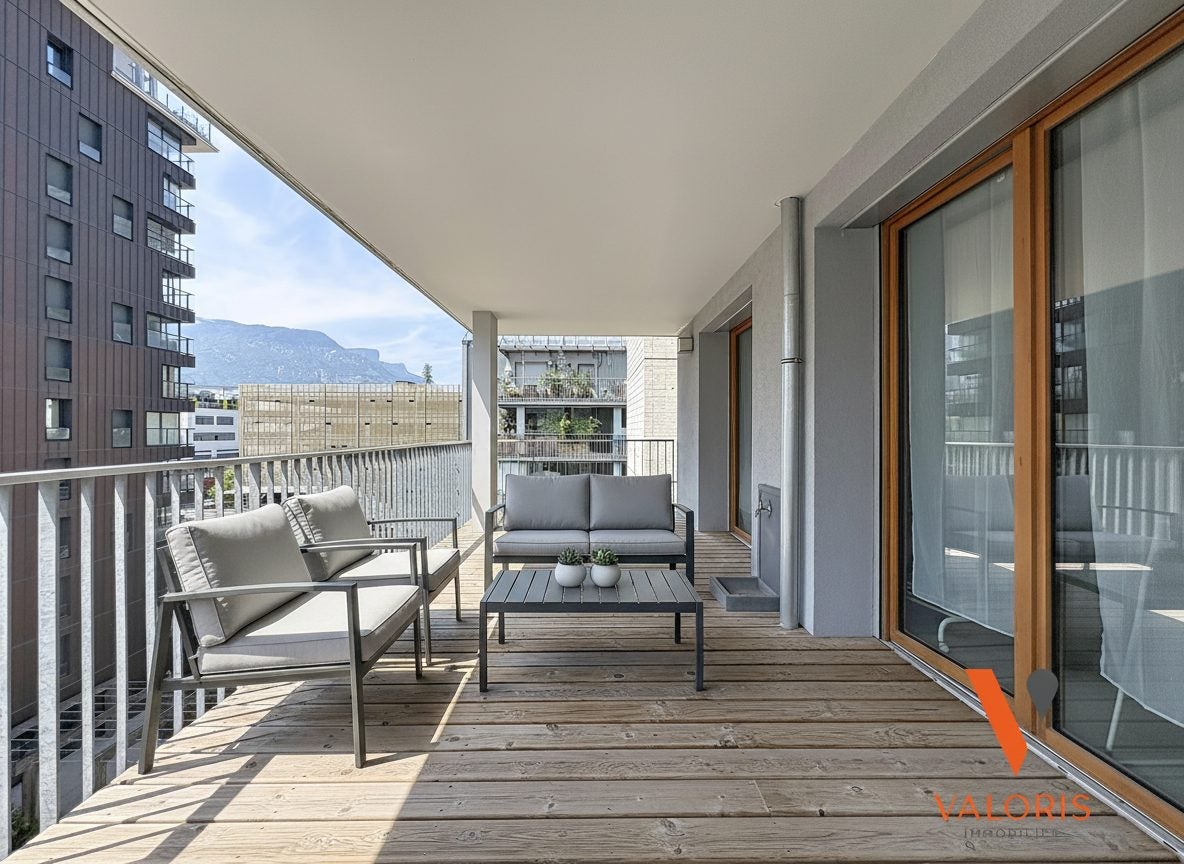 Flat Avenue des Martyrs in Grenoble
