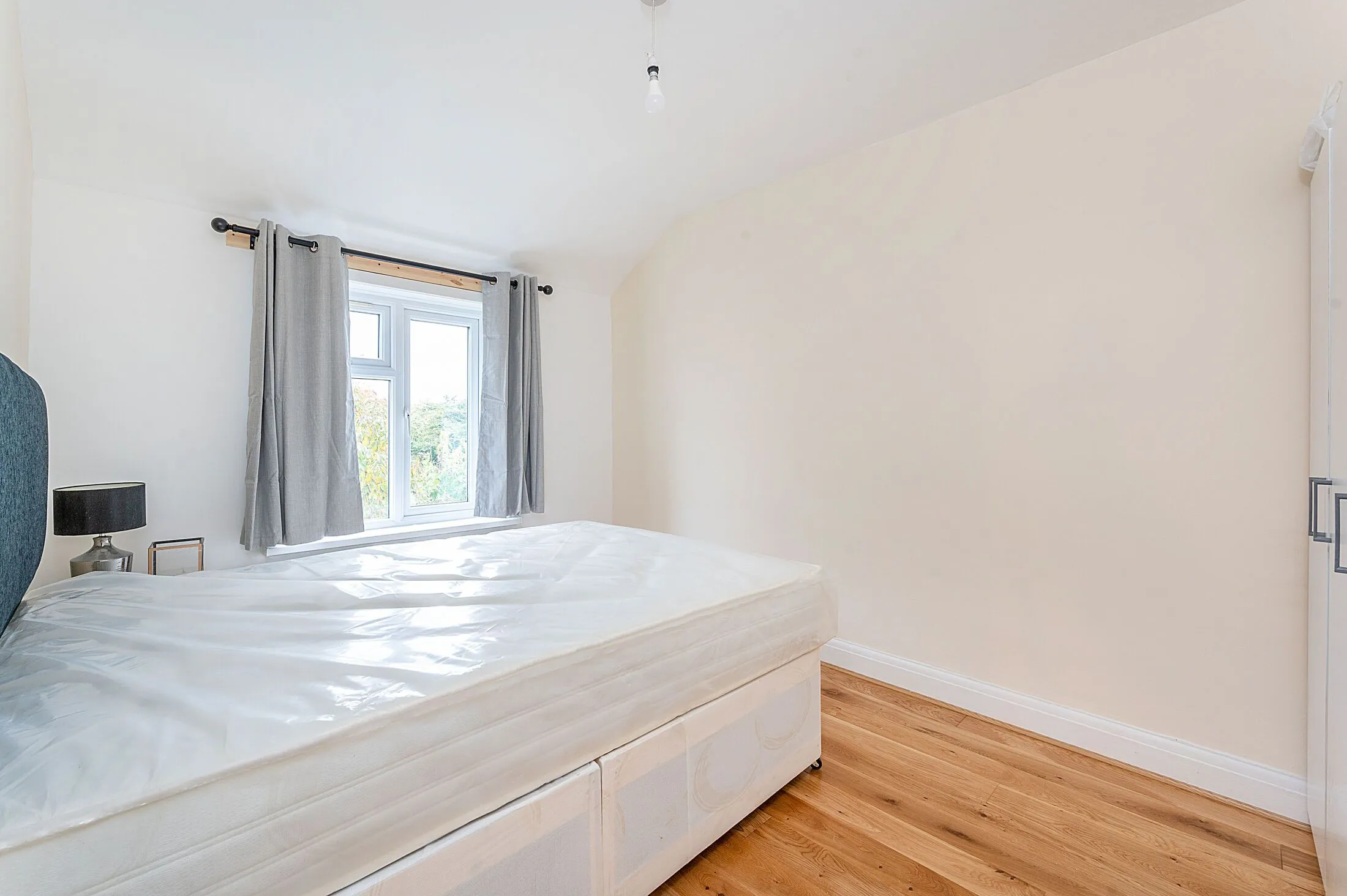 Flat Hill Rise in Greater London