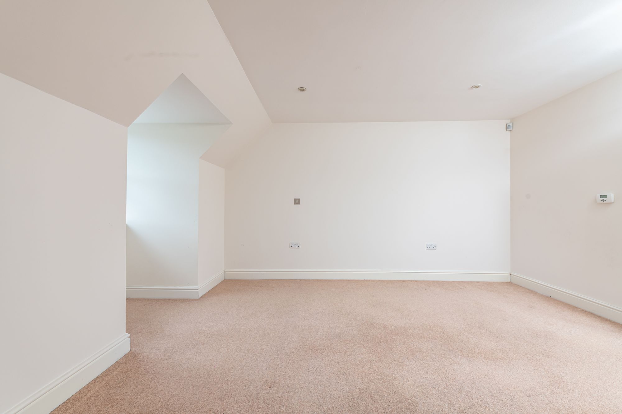 Flat Little Orchard Place in Elmbridge