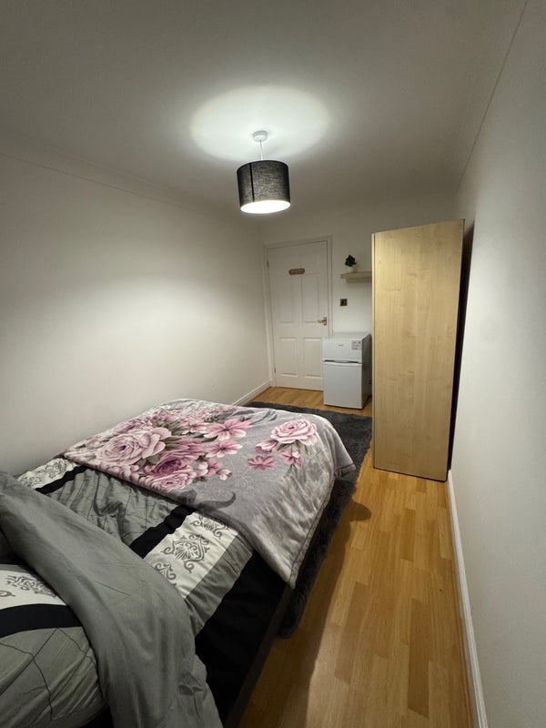 Room Elizabeth Fry Place in Greater London