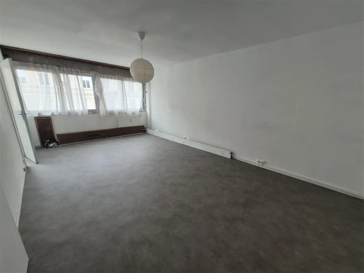 Flat Rue Renan in Lille