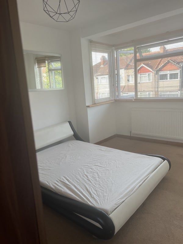 Room Windermere Road in Greater London