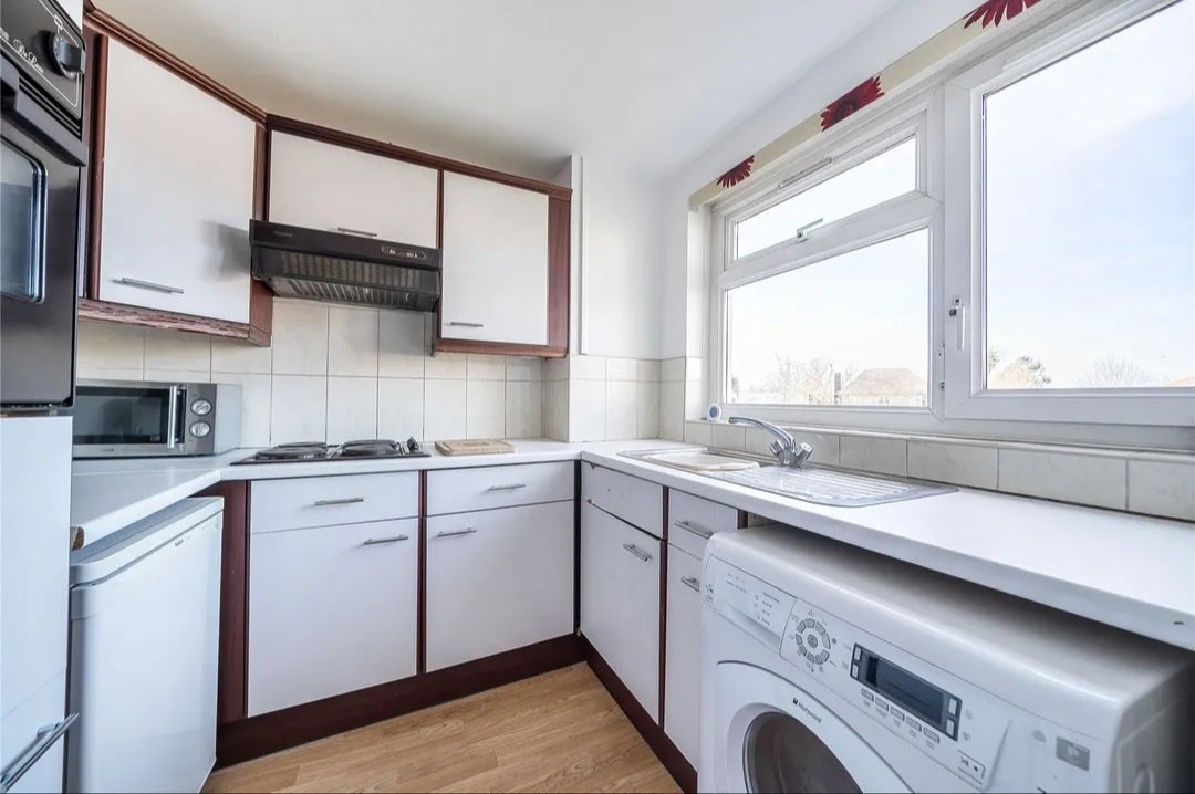 Flat Kingsmead in Greater London
