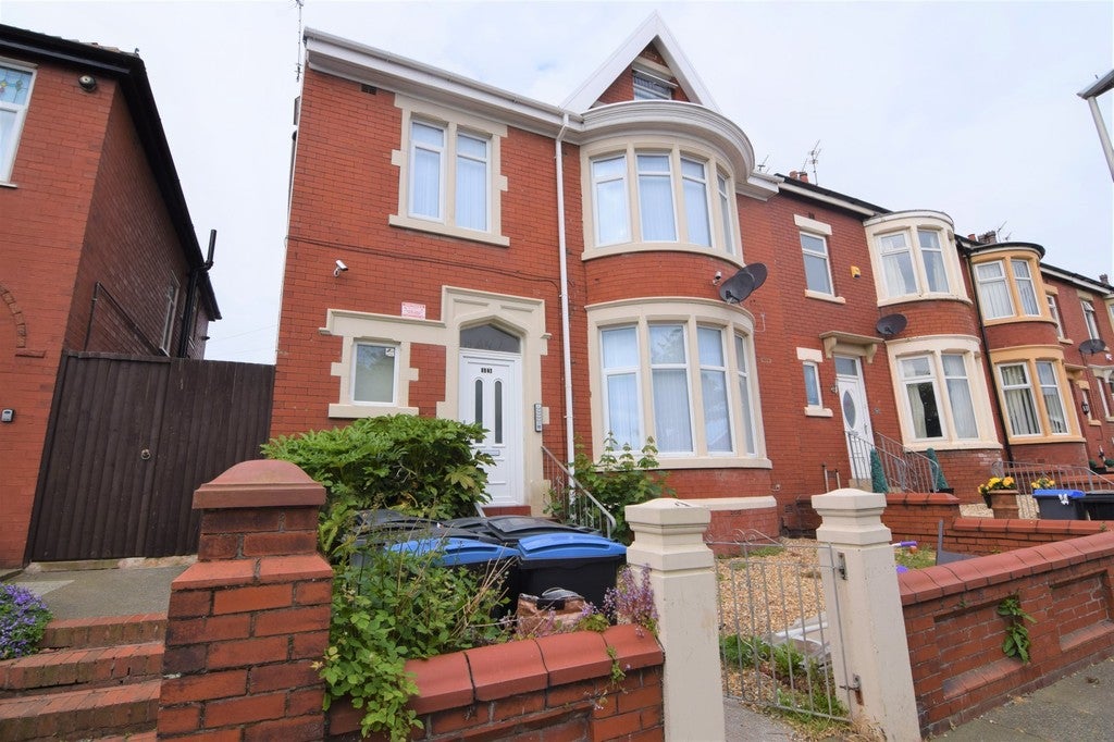 Flat Sherbourne Road in Blackpool