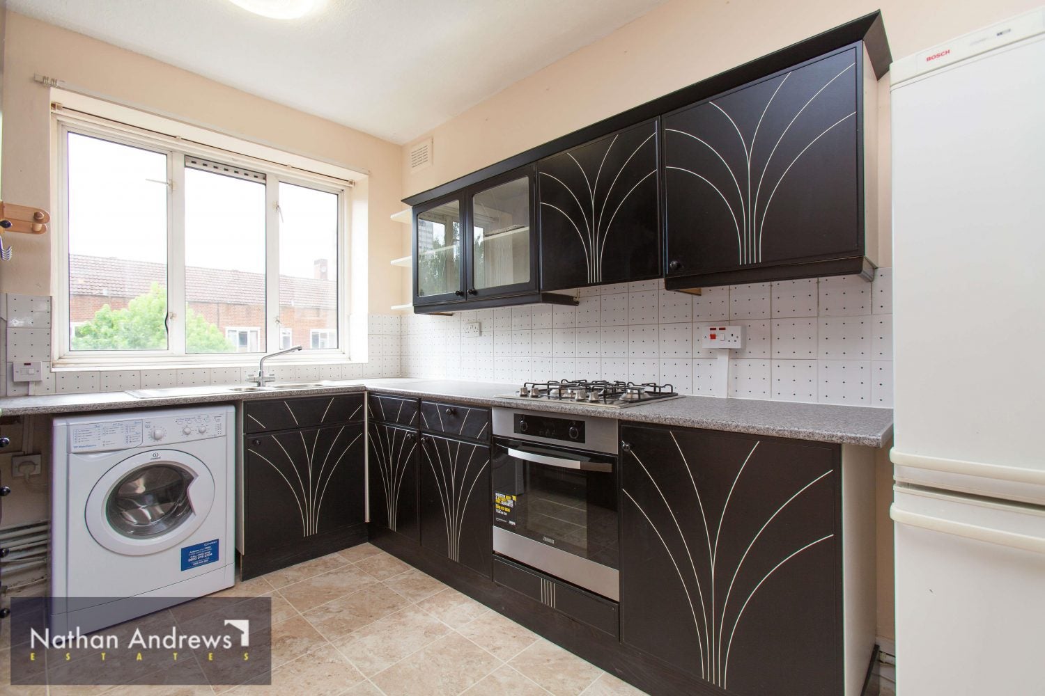 Flat St Anns Road in Greater London