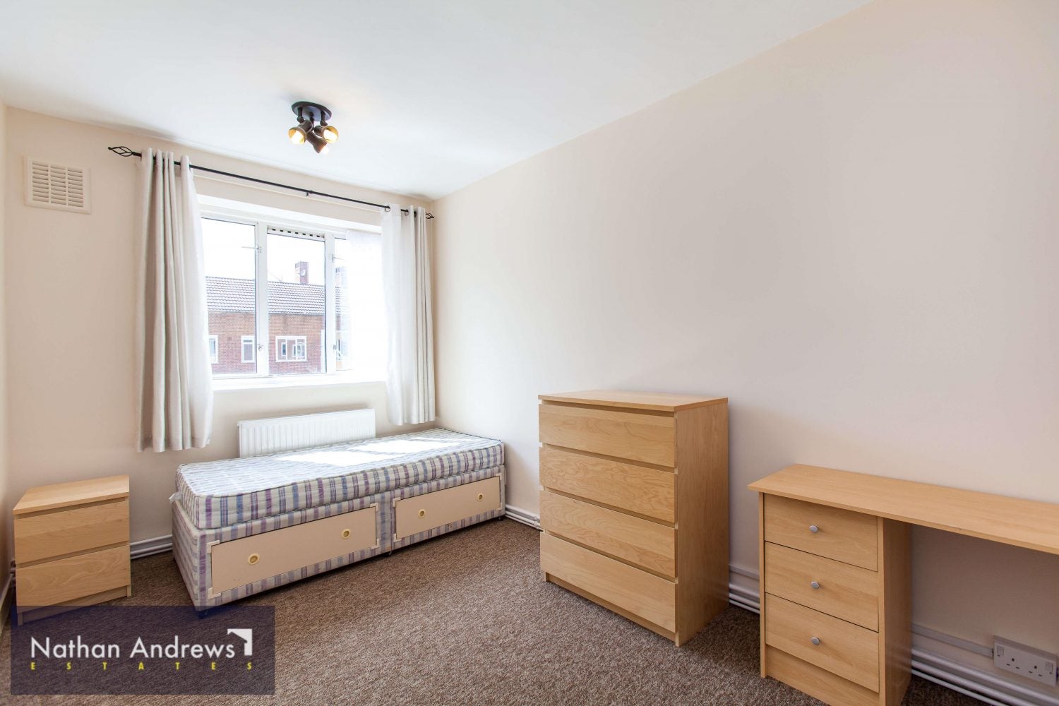 Flat St Anns Road in Greater London