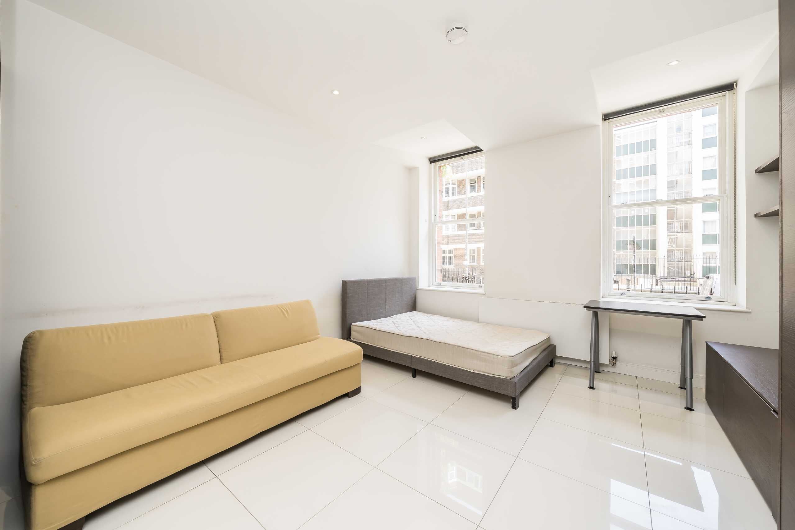 Flat Judd Street in Greater London
