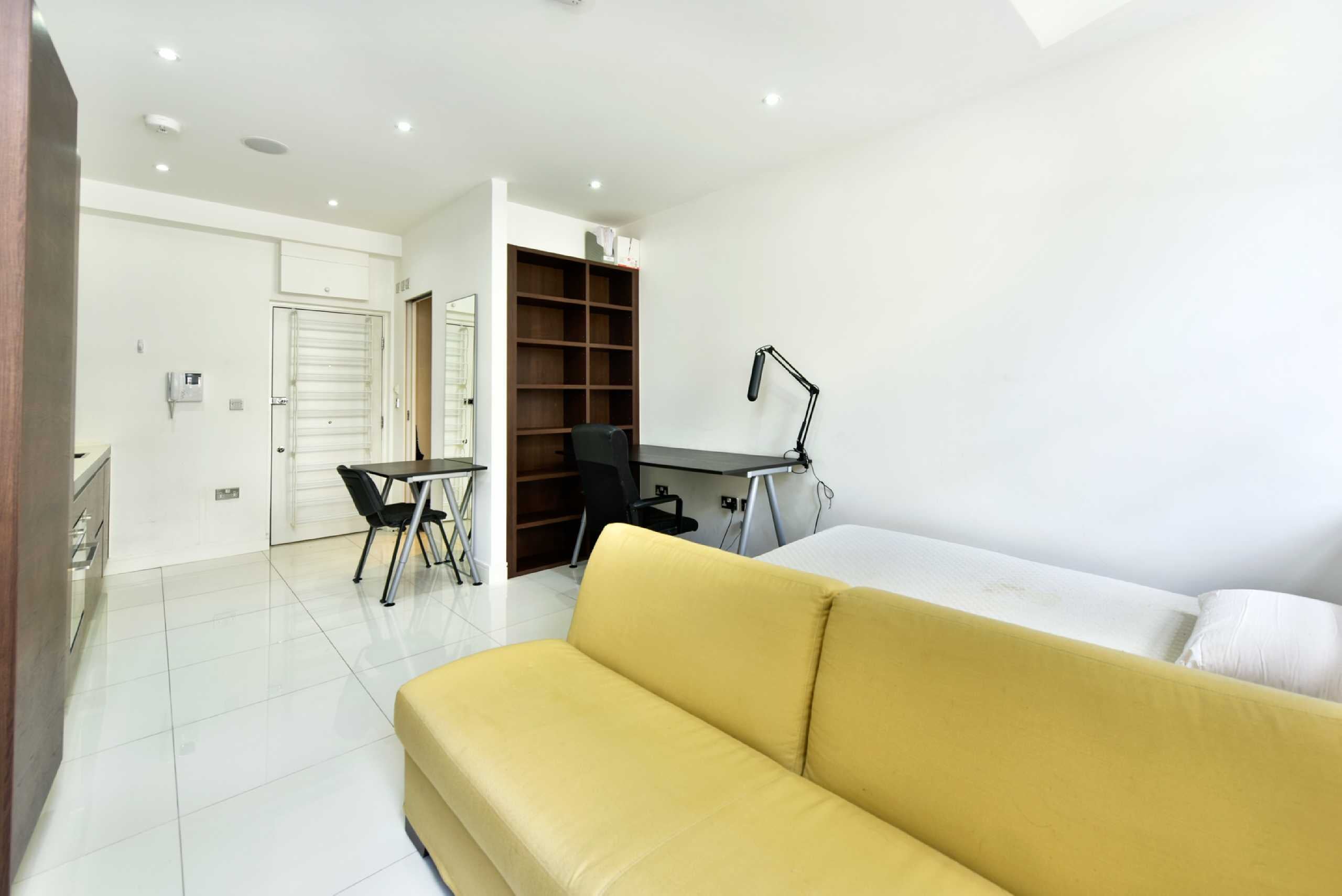Flat Judd Street in Greater London
