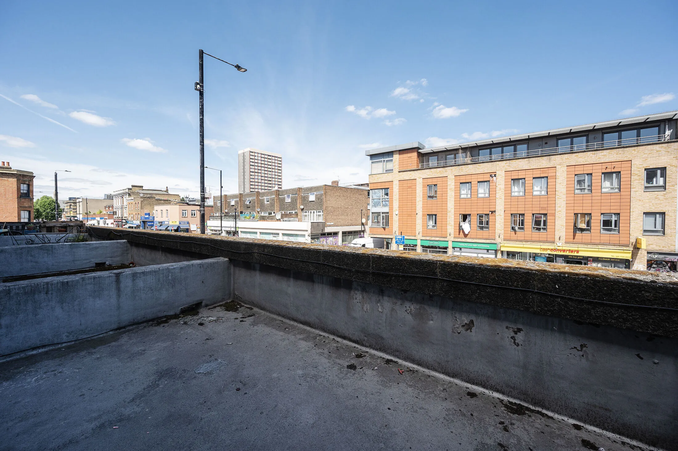 Flat Viaduct Place in Greater London