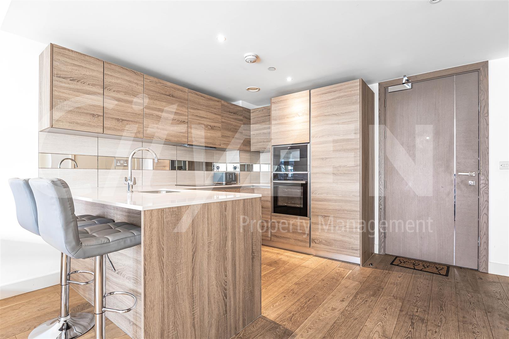 Flat Duke of Wellington Avenue in Greater London