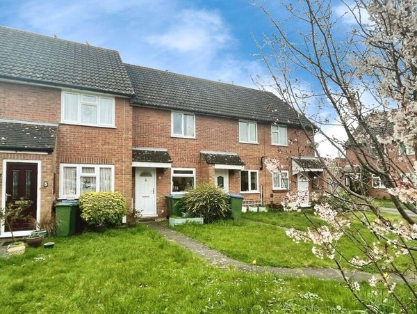 House Peckham Close in Fareham