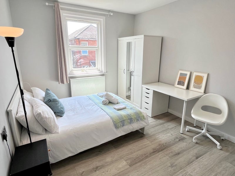 Room Chatsworth Road in Bournemouth