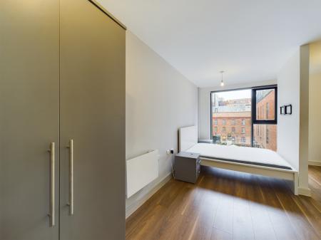 Flat Parr Street in Liverpool