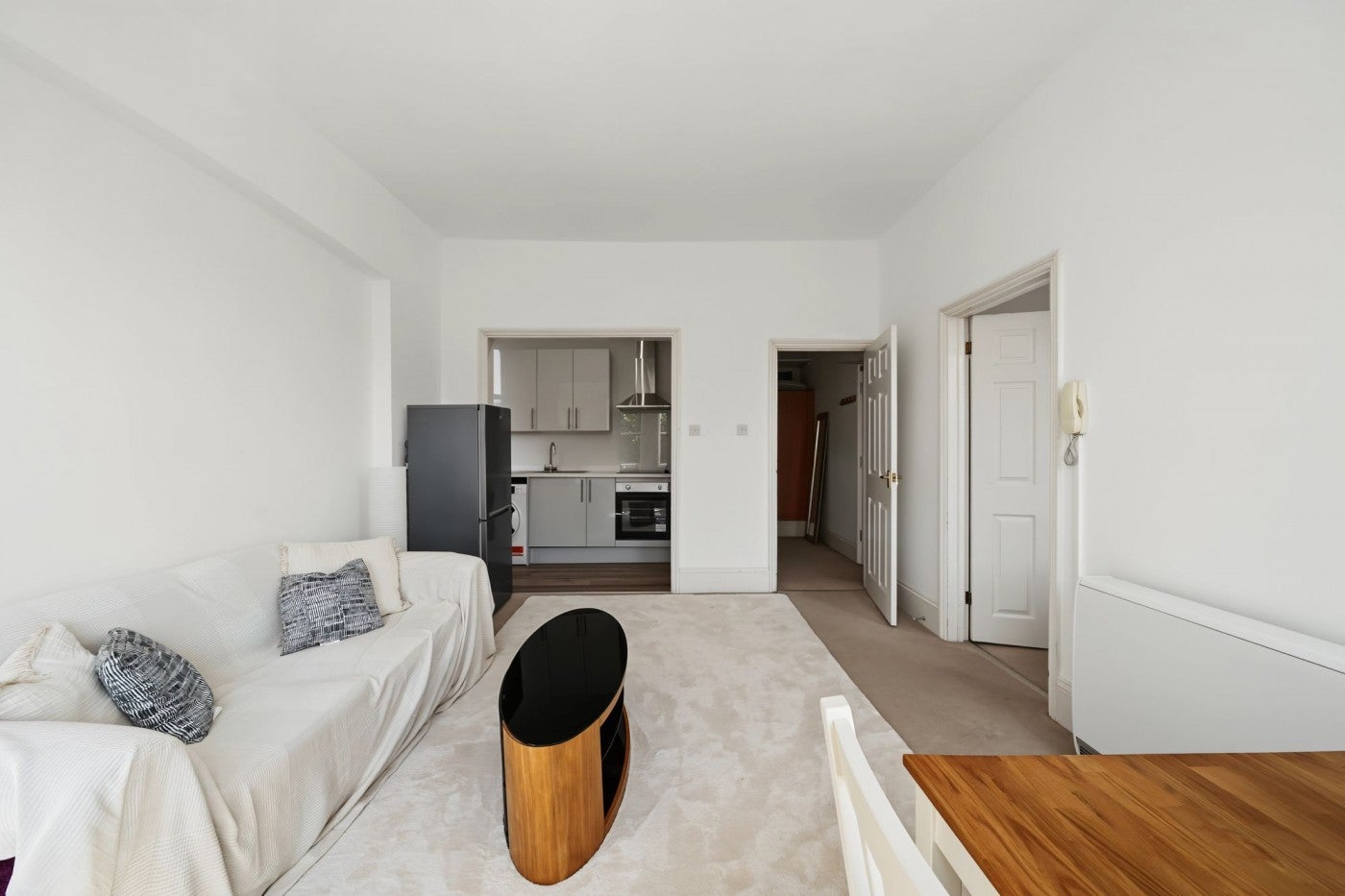 Flat Stanhope Gardens in Greater London