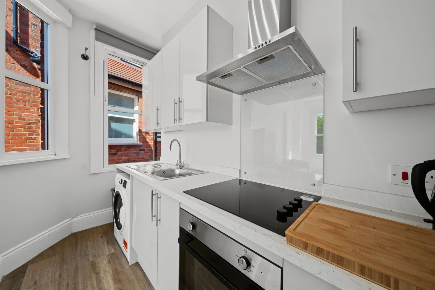 Flat Stanhope Gardens in Greater London