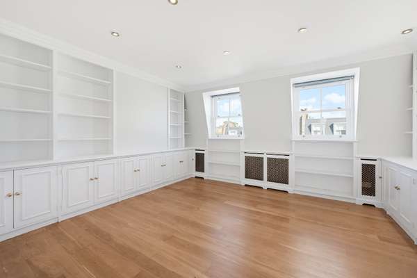 House Rumbold Road in Greater London