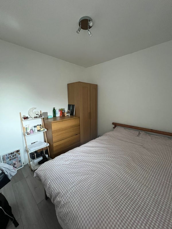 Room Tyers Street in Greater London