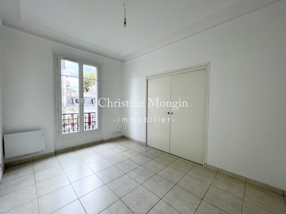 Flat Rue de Chézy in Neuilly-sur-Seine